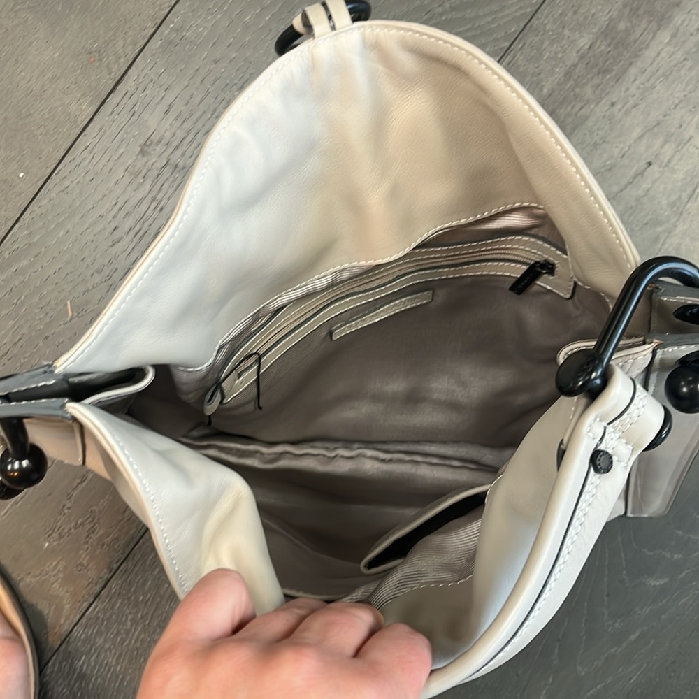 BCBGMAXAZRIA PURSE - Picture 7 of 8